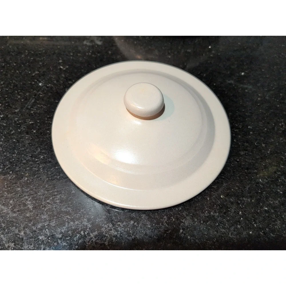 EUC PFALTZGRAFF YORKTOWNE BLUE 2QT ROUND CASSEROLE COVERED SERVING BOWL WITH LID